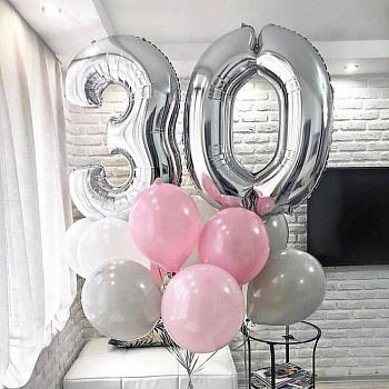 Букет шаров серо-розовый на 30 лет