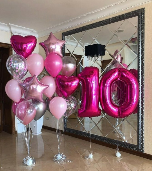 Композиция на 10 лет в цвете фуксия