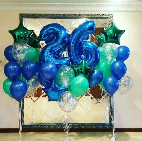 Композиция на 26 лет в цвете синий-тиффани